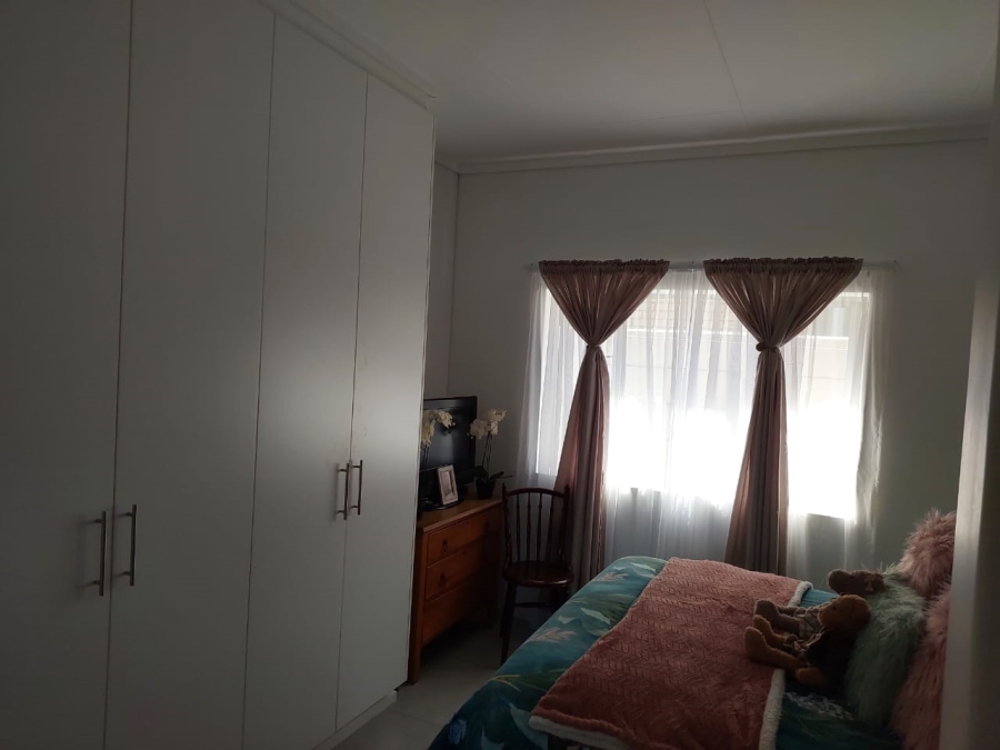 To Let 2 Bedroom Property for Rent in Mooikloof Country Estate Western Cape